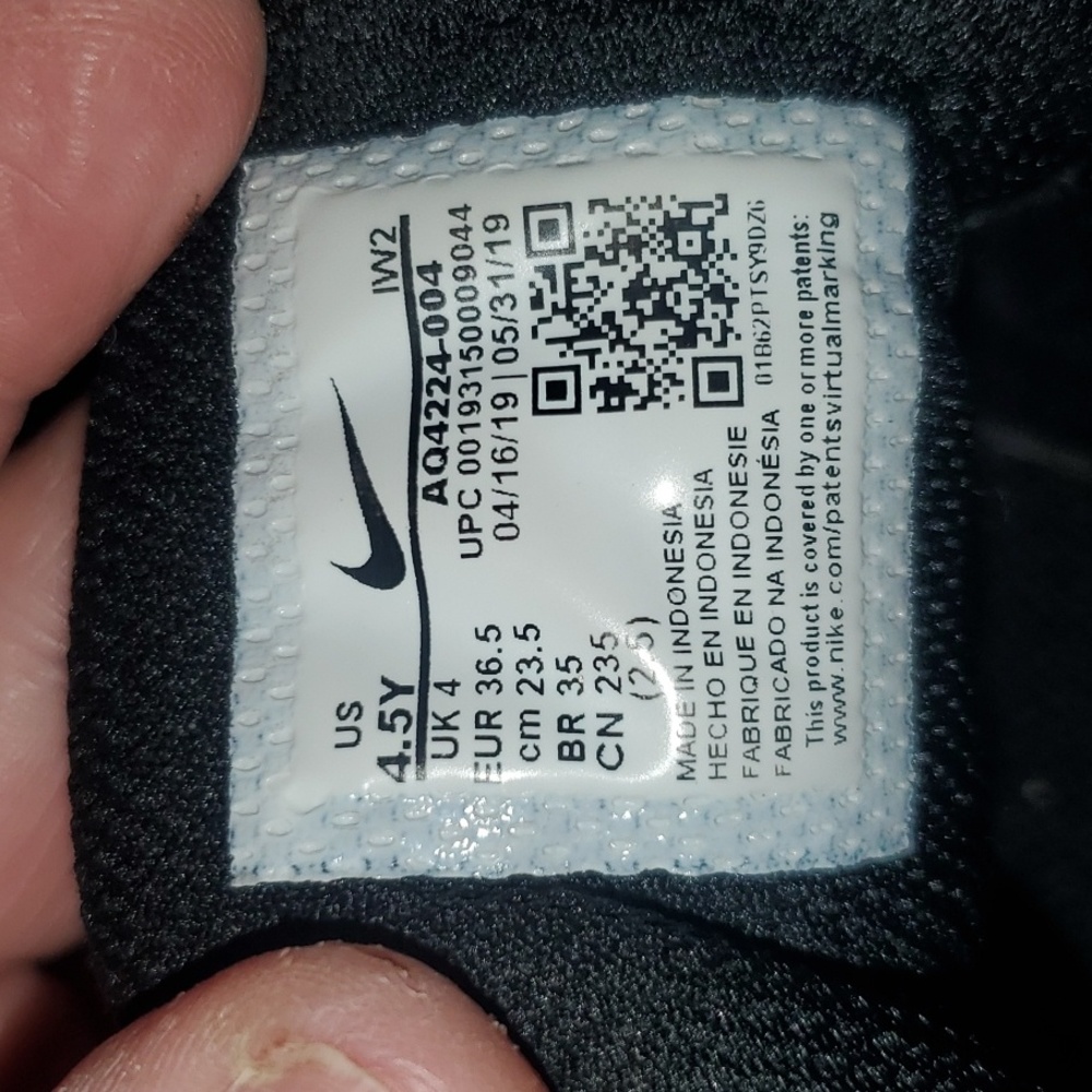 "Team Hustle" Jordan Nike Hightop. - Picture 2 of 11
